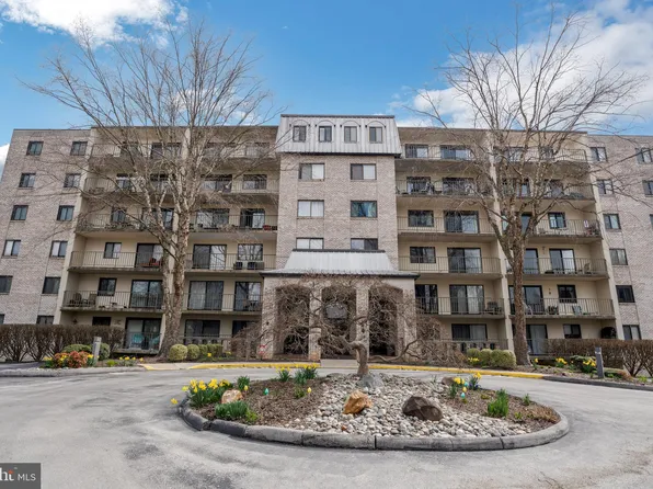 1000 Putnam Blvd APT 102, Wallingford, PA 19086