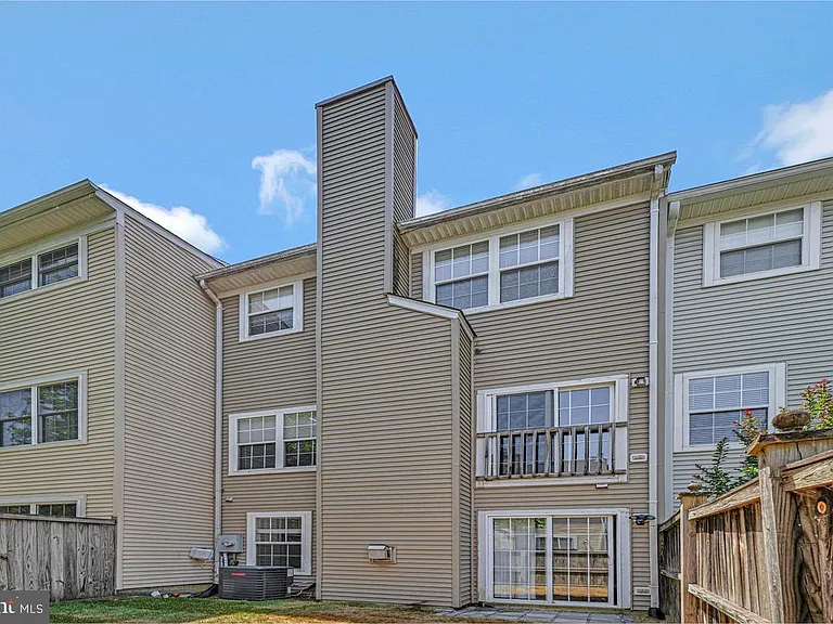 1815 Spanish Oak Ln — Photo 36