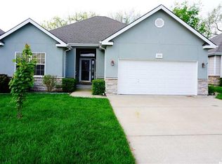 2133 E 25th Pl, Lawrence, KS 66046