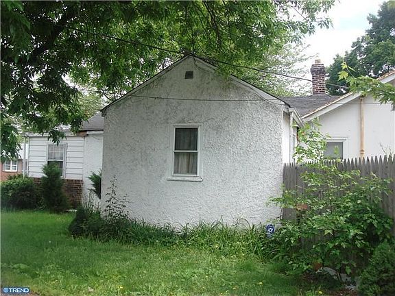 3rd image of 3624 James Ave