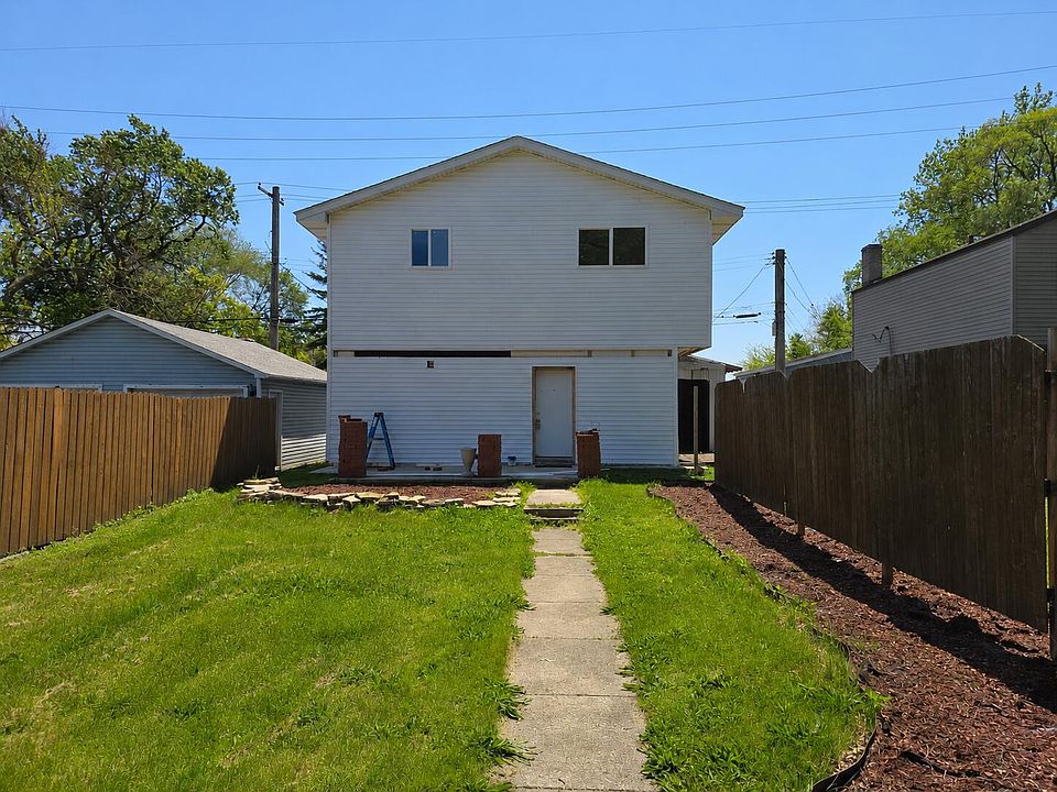 1st image of 426 Cherry St