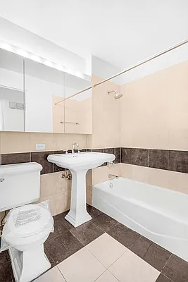 Rented by Related Rentals | media 39