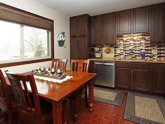 Kitchen/nook 13 x11
