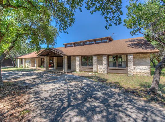 3rd image of 106 Woodland Trl