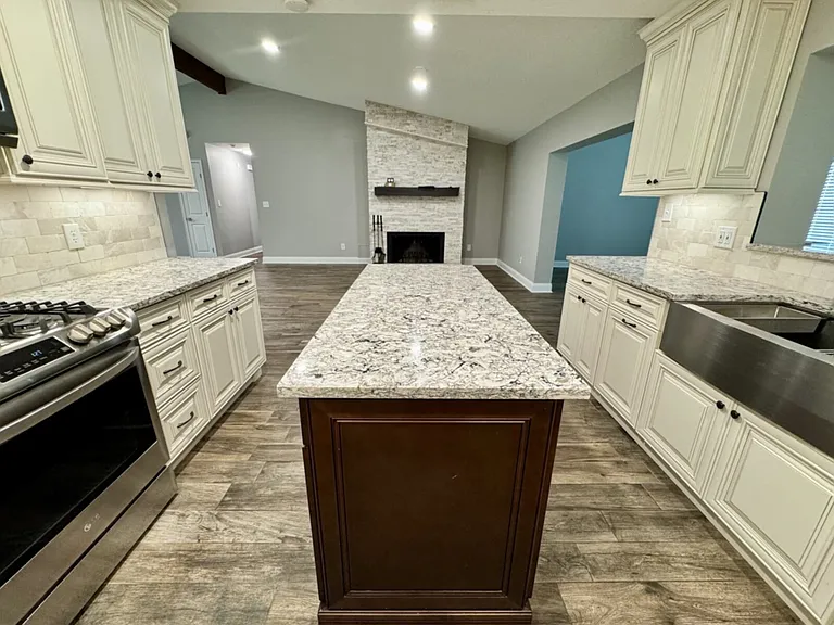 1301 Queen Elaine Dr — Photo 13