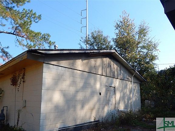 4th image of 3904 Rockdale