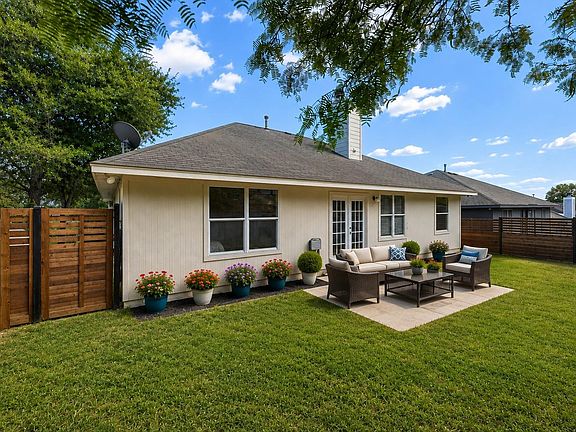 4th image of 5318 Hickory Dr