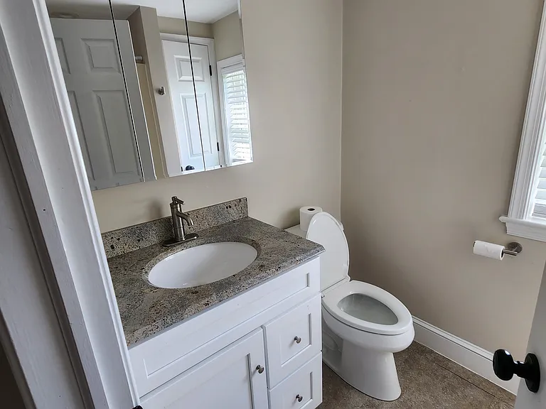3/4 Bath 1st floor