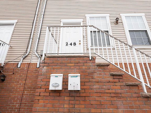 2nd image of 248 Pine St #B