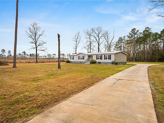 2nd image of 1462 Evangeline Rd