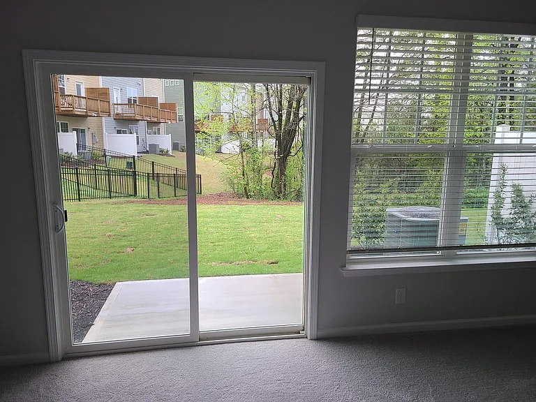1080 Manorhaven Dr — Photo 8