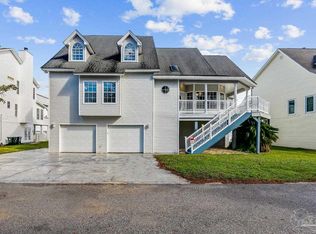104 Cypress Point E, Pensacola, FL 32514