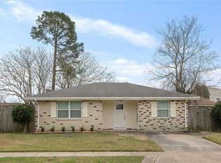 2121 Colonial Blvd, Violet, LA 70092