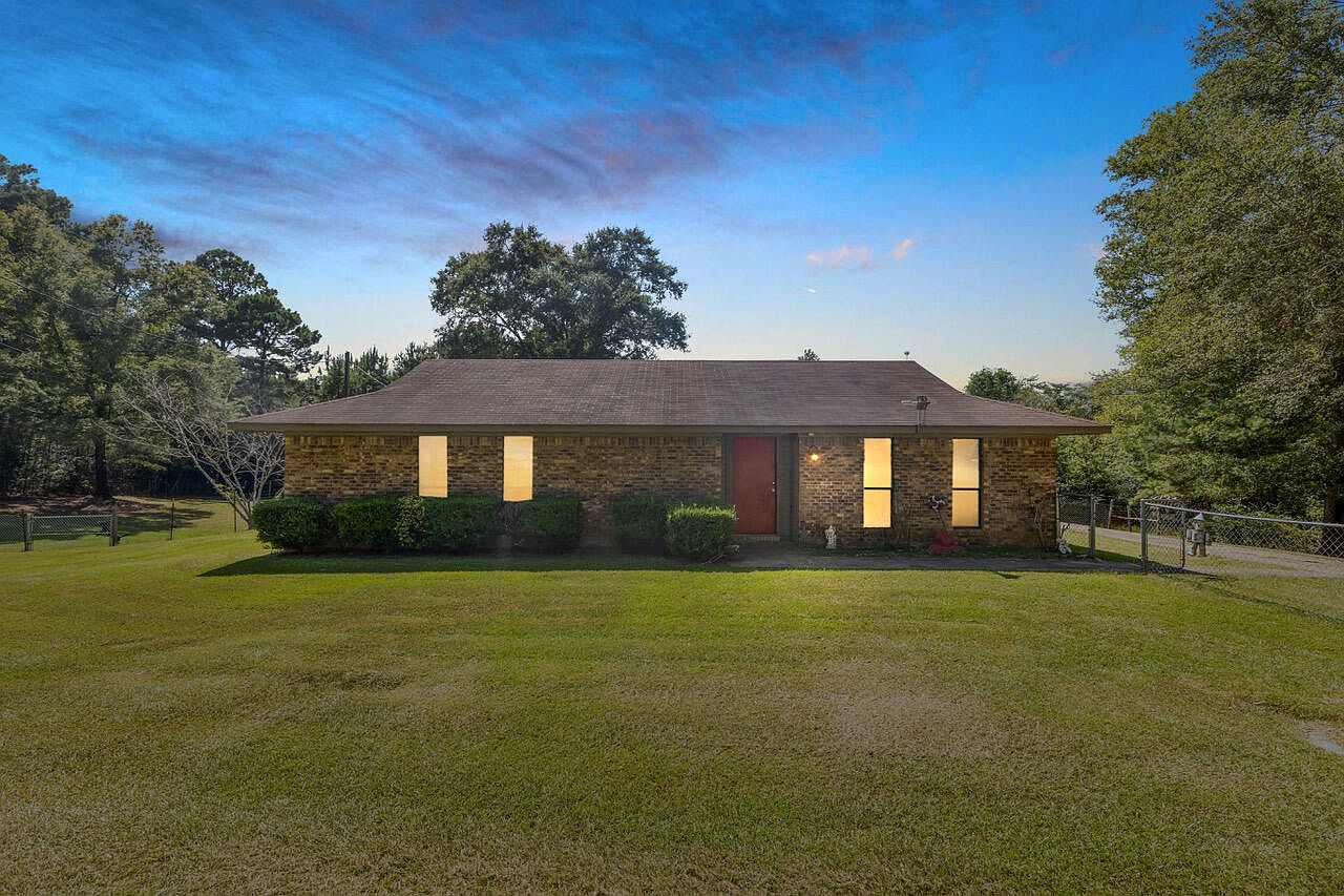 63 Wilson Ave, Bassfield, MS 39421 Zillow