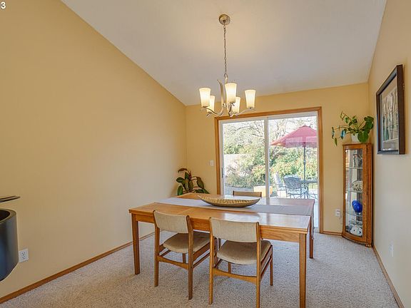 5th image of 8020 NE 101st Cir