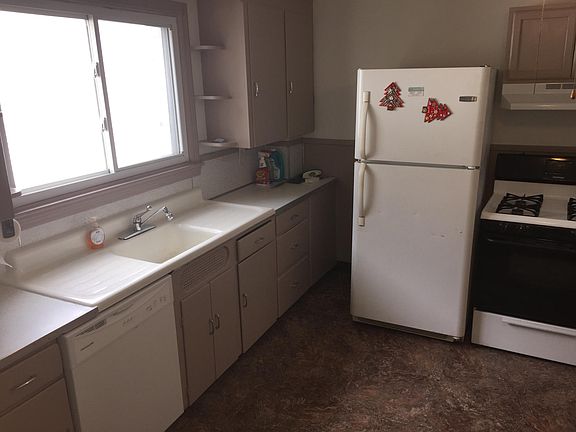 3rd image of 44 Zerby Ave