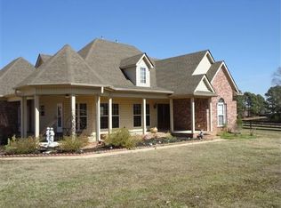 10122 Moose Rd, Millington, TN 38053