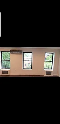 Rented by R New York | media 6