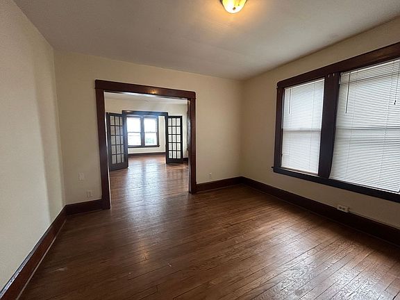 3rd image of 429 S Broad St APT 2L