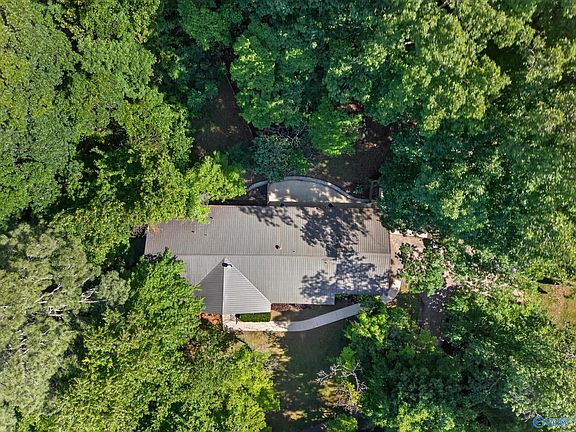 4th image of 716 Merit Springs Rd