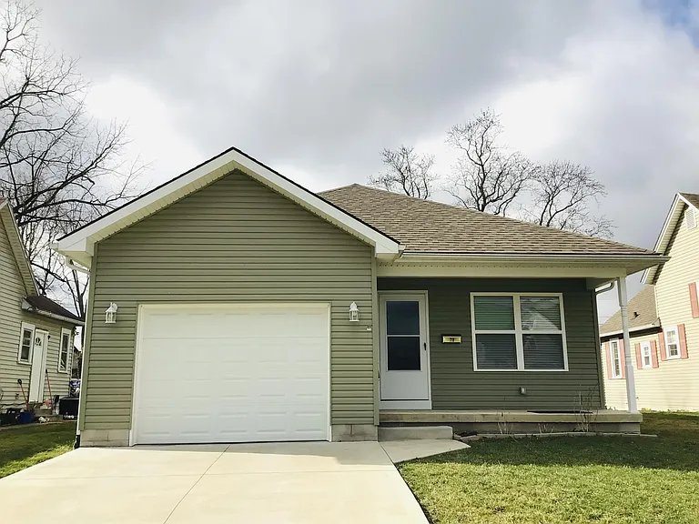 719 S Main St — Photo 1