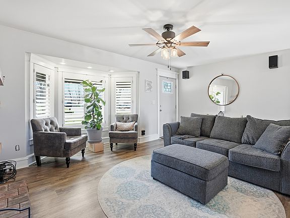 5th image of 911 Somerset St