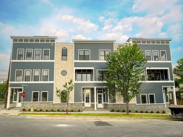 3703 Drakewood Dr, Cincinnati, OH 45209