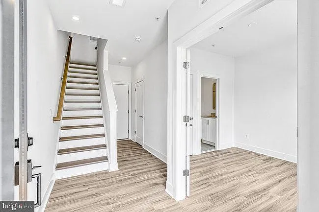 11236 Bunsen St — Photo 4