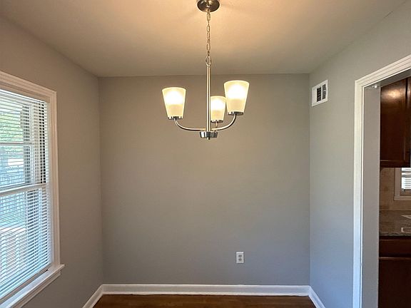 5th image of 1403 Whitewater Rd