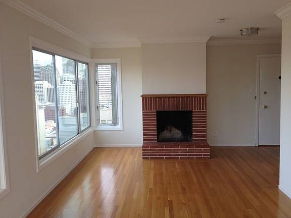 4th image of 345 Green St APT 2
