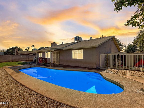 2nd image of 3236 E WINDROSE Drive