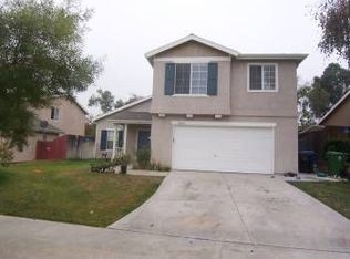 12407 Edgecliff Ave, Sylmar, CA 91342