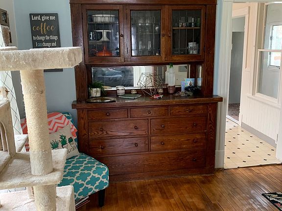 Dining Room China Hutch