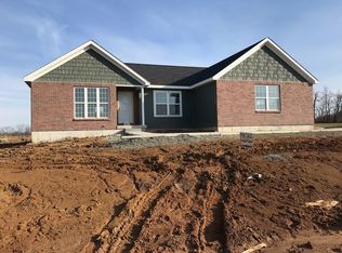 1025 Wolfcreek Rd, Farmington, MO 63640
