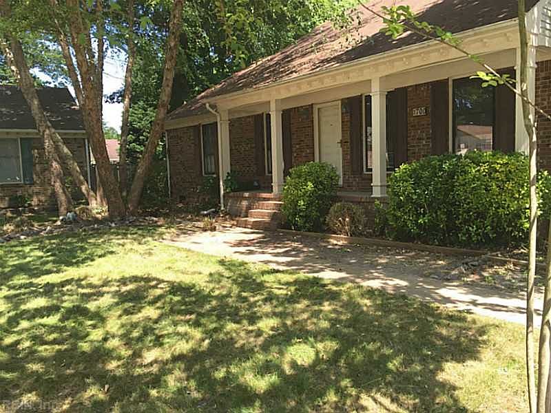 1st image of 700 Mildenhall Dr
