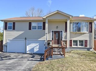 72 Airport Rd, Dudley, MA 01571