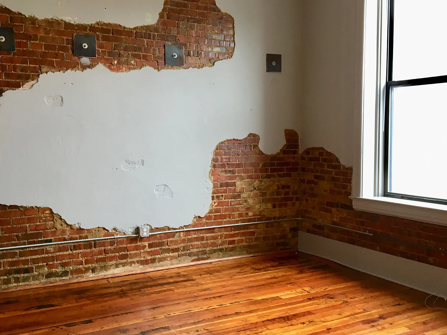 2 bed, 1100 sqft, $1,400 — Photo 2