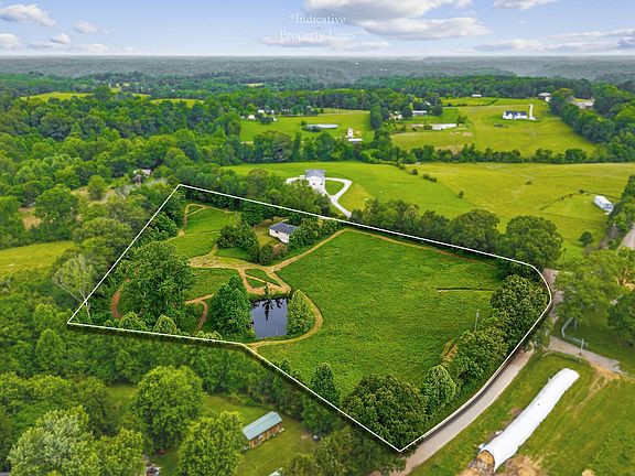 2nd image of 430 Delong Rd