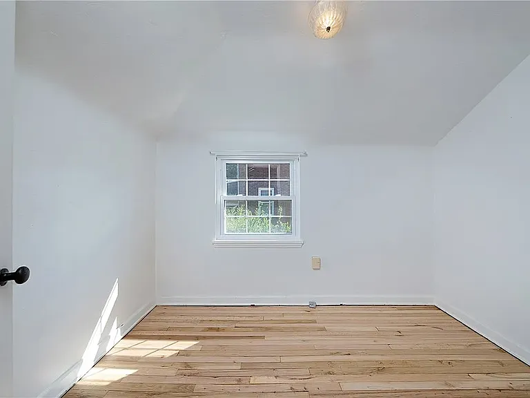 129 Buehner Dr — Photo 11