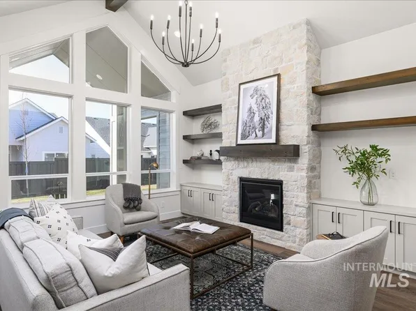 1084 E Escalation St, Meridian, ID 83642