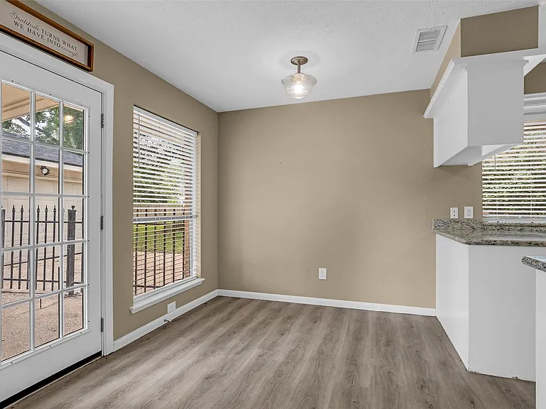 3706 Glenwood Springs Dr — Photo 11