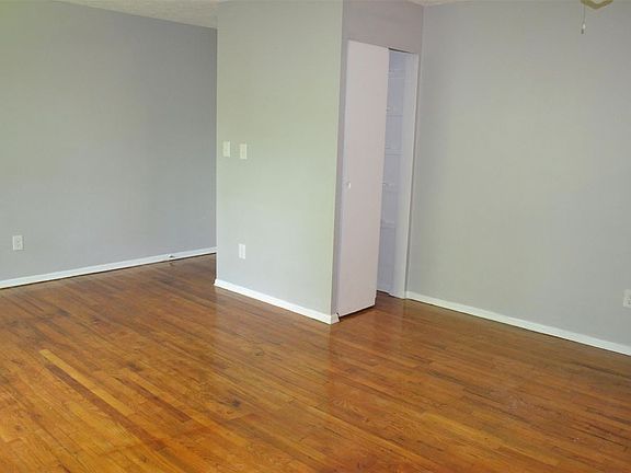 3rd image of 3809 Ferdinand Pl APT 31