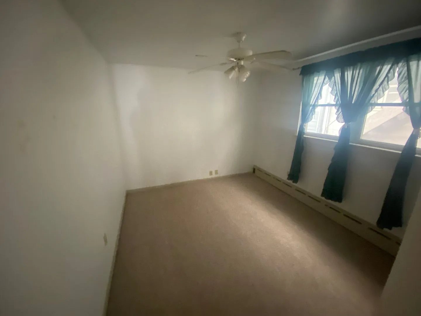 243 E Broad St — Photo 4