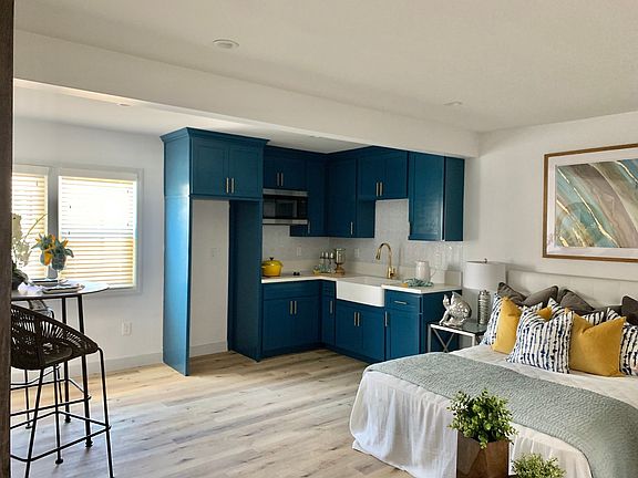 3rd image of 52 Argonne Ave #2