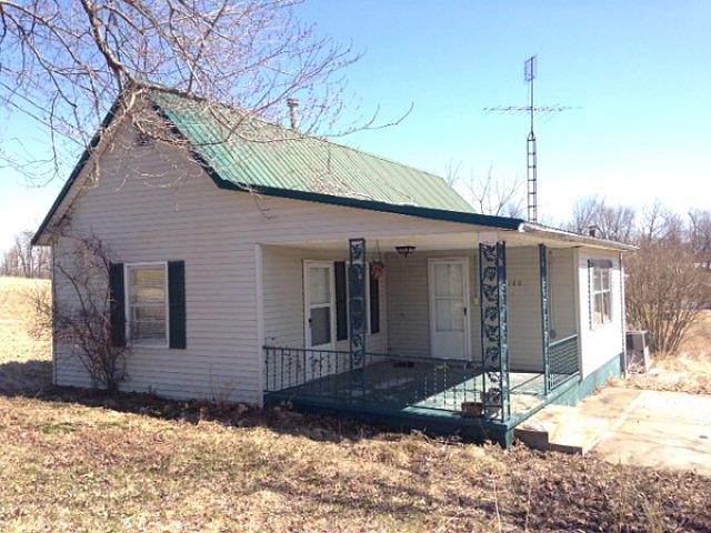 1st image of 160 School St
