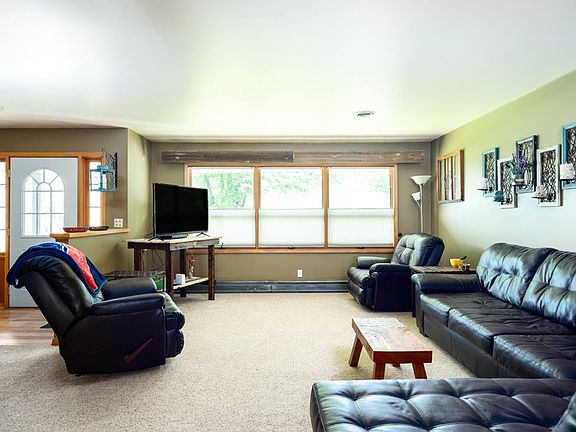 3rd image of 1113 Wilshire Dr