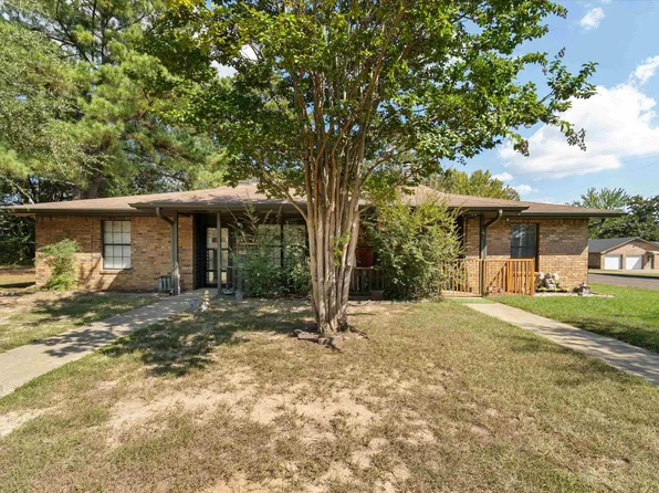 36 Dawn Cir, Longview, TX 75605