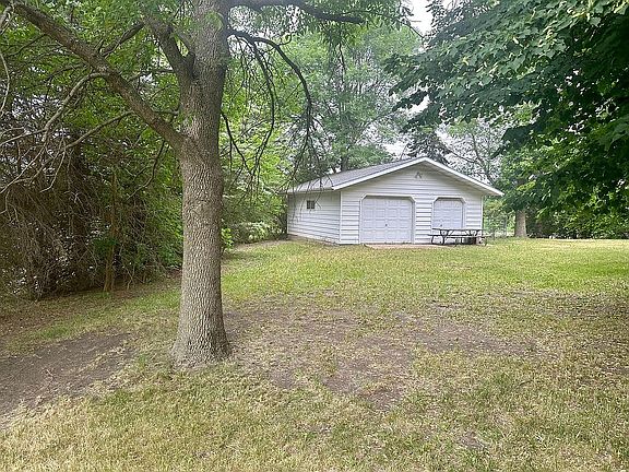 Backyard Garage 