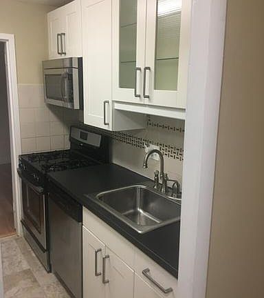 5th image of 3100 S Manchester St APT 632