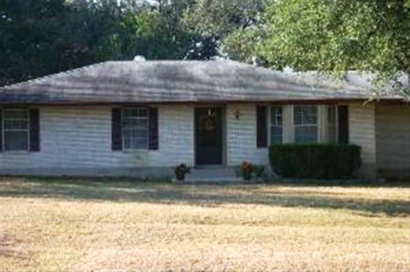 1st image of 6221 Circle Oak Dr
